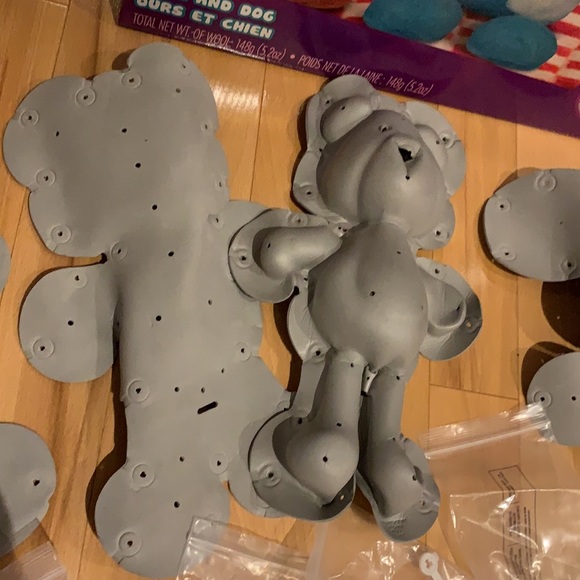 Fuzzeez - 4 pack of Bear, Dog/Bunny + Cat - Easy to Make - Picture 8 of 17